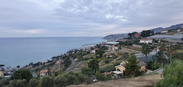 131CC5B4-9D25-4E60-A0FE-00CBF8A8E7D9