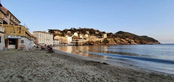 C2B3B4E2-315F-4BC2-97E2-7EADECCCD65A