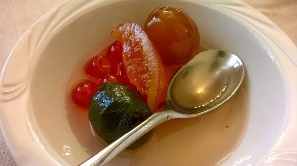 Mostarda med plommer, kirsebær og appelsin.