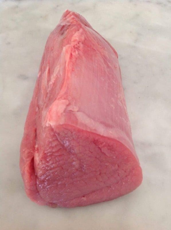 Dette kjøttstykke heter Girello på Italiensk, jeg fant desverre ikke den norske oversettelsen